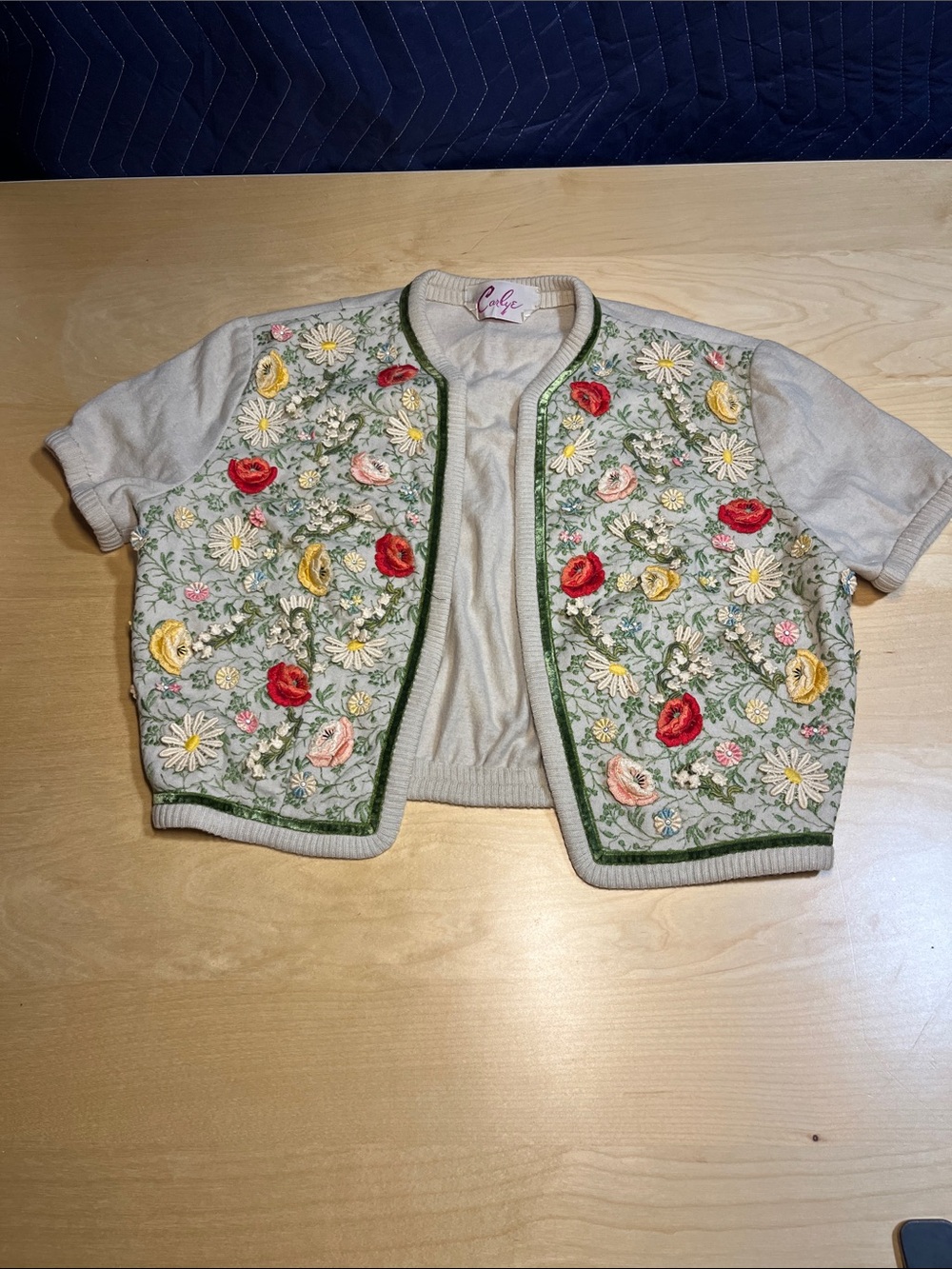 Embroidered Vintage Floral Cropped Cardigan - Multicolor Flowers on Cream